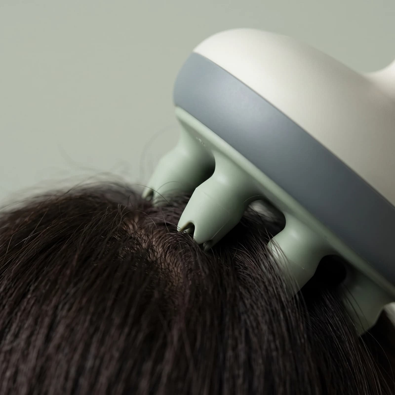 Electric Scalp Massager, Rest & Recovery by Soielle, alternate view